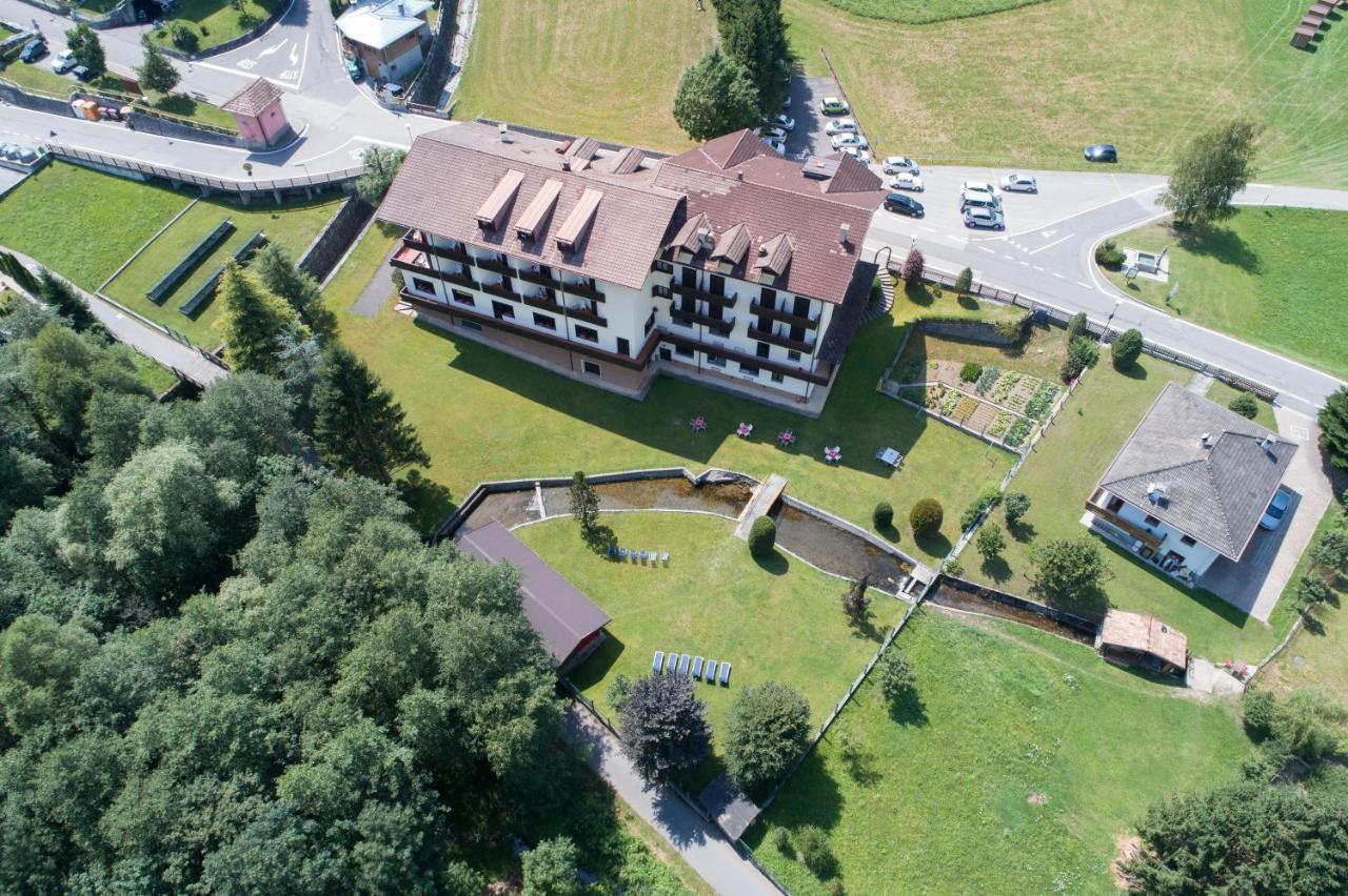 Hotel Rio Кадерцоне Екстер'єр фото